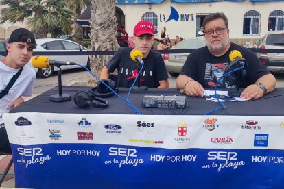 Entrevista con los cantantes con acento almeriense Looski y Danyi.