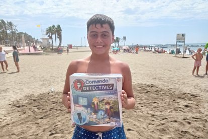 Los pequeños han recibido regalos cortesía de Toy planet.