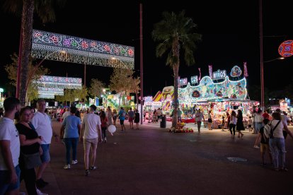 Atracciones y mucha comida para la primera noche de Feria de 2022. 