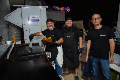 Todo a punto para el servicio de la caseta El Cañillo. 