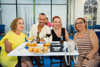 Ana Elvira, Priscilia Membrives,  José María Ramos y Belén Carmona en el Cañillo.