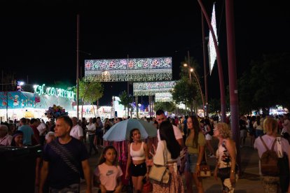 El Recinto Ferial, repleto en la noche de su inauguración.