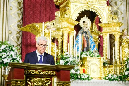 El doctor Miguel Ángel Arráez, durante su pregón a la Virgen del Mar.