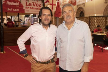 El diputado provincial y coordinador de Cs, Rafael Burgos, junto a Juan Fernández, consejero delegado de La Voz
