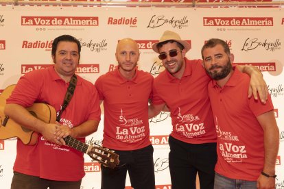 El Grupo Sones del Sur han puesto la música al ambigú de La Voz este domingo