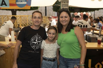 Juan Miguel Martínez, María del Mar Martínez y María Jesús López, disfrutando en familia.
