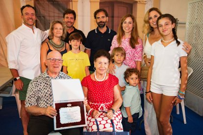 Foto en familia de José Ayala con su mujer Concha Ortíz, José Alberto Ayala, Jesús, Conchi , Sofía, Antonio, Elena, Alberto, Antonio José y Julia.