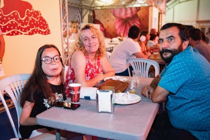 Encarni, Paco y María pasaron una gran noche en familia.