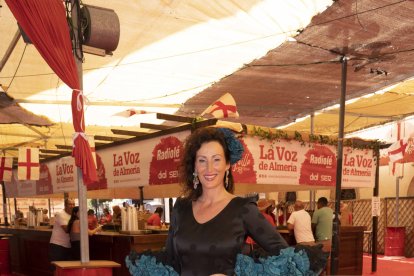 María del Mar Vázquez, alcaldesa en funciones, con un vestido diseño de Curro Ruiz