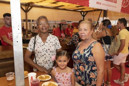 Cecilia, Silvia y Kaila.