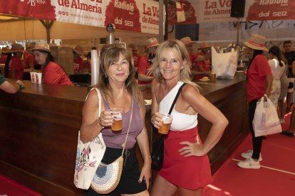 Carmen Belmonte y Lola Belmonte, de Zaragoza.