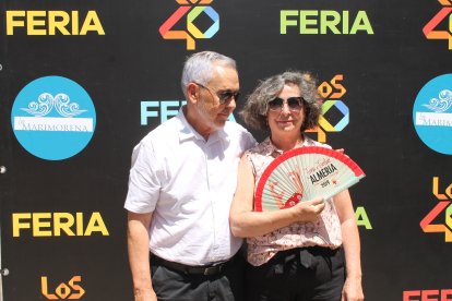 José García y Elodia Ortiz, disfrutando en pareja de la Feria de Almería 2022.