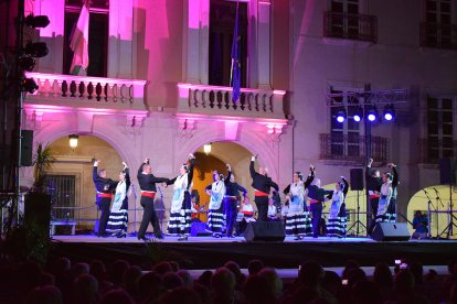 Grupo Municipal de Folclore \'Virgen del Mar\' de Almería.