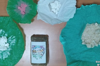Droga incautada por la Guardia Civil.
