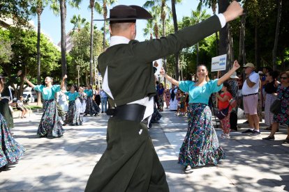 Los bailes llenaron el ambiente de alegría.