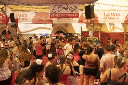 Ambientazo en el ambigú de La Voz de Almería.