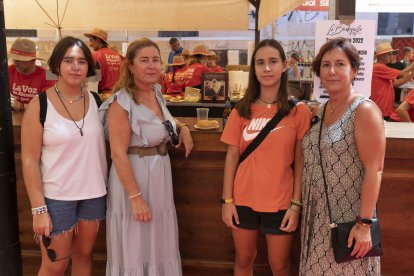 Loli Aguilera, Carla Galindo, Marta Galindo y Rocío Salas.