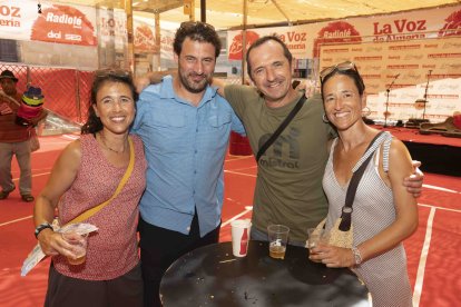 Desde Vitoria llegaron Nagore, Txema, Mikel y Ainara