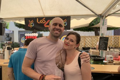 Mercedes Fernández y Jesús Navarro, en pareja para la Feria.