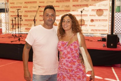 Montse Camacho y Francisco Javier Peris viven en Barcelona pero tienen parada fija en Bacares durante las vacaciones