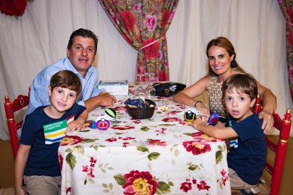 María Luz Hernández, José Manuel Martínez, Guillermo Martínez y José Manuel Martínez