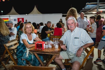 María García y José Marín vinieron desde Barcelona hasta la Feria de Almería.