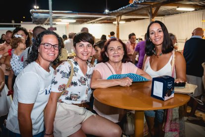 Mari Carmen García, Zoraida Ramírez, Encarni Esteban y Paqui Esteban. Lo pasaron en grande.