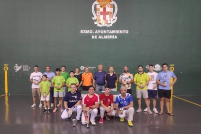 Los ganadores del primero de los torneos.