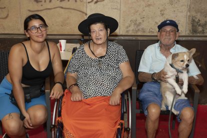 Zulay, Francisca, Juan Antonio y Yako.