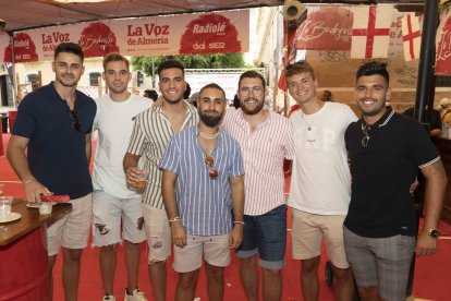 Desde Barcelona directos a la Feria del Mediodía llegaron Xavi, Iván, Jordi, Santi, Gerard, Aaron y Roger
