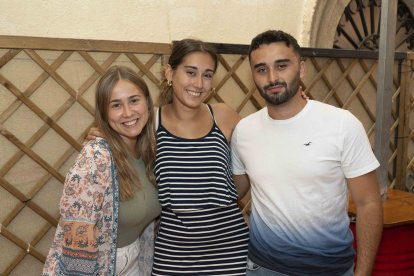 Marta Ortiz, Ana Andújar y Hugo Simón.