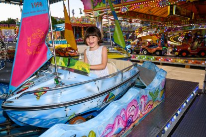 Leia con mucha ilusión al estar en la feria.