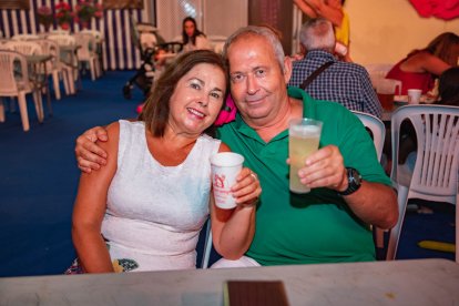 Miguel Monzón y María Fernández brindaron por una noche muy especial.