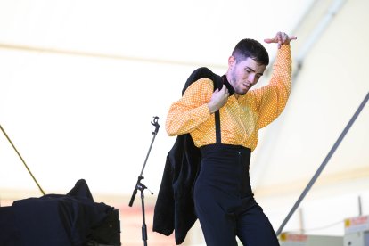 El bailaor flamenco Luismi amenizó la tarde.