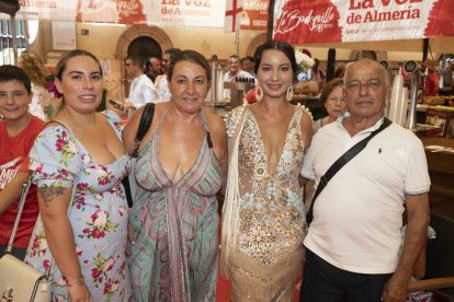 Ana Hernández, Diego Hernández, Ana Collado y Esther García.