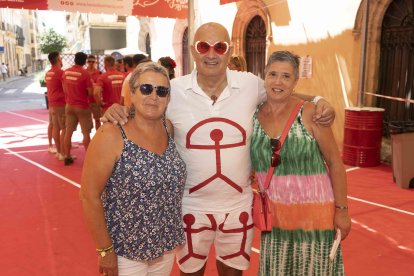 Las hermanas Soto de Huércal de Almería con Antonio Membrives, por muchos años más