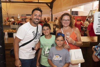 David, Davilillo, Alejandro y Mónica, de Granada.