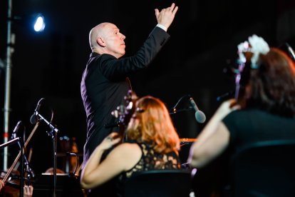 Michael Thomas en plena dirección de la Orquesta de la que aseguró sentirse muy orgulloso. 
