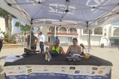 Levántate y baila habla en nuestro Stand de la SER después de mover el esqueleto en Los Barquicos.
