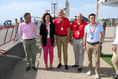 Las instituciones y La Vuelta hablan de futuro.