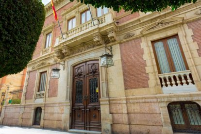 Imagen de archivo de la sede de la Delegación del Gobierno de la Junta de Andalucía en Almería.