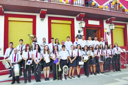 Los miembros de la Asociación Musical Azahar de Antas.