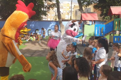 Recibimiento a los pequeños en SAFA Almería.