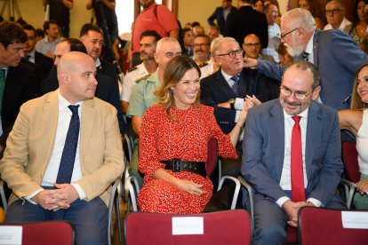 El acto ha durado más de una hora.