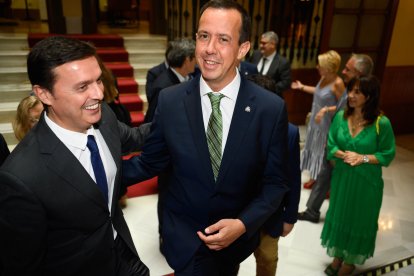 Llegada de autoridades.