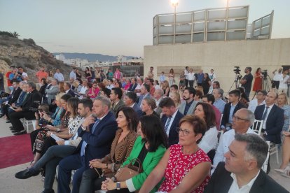 Amplia representación política en la azotea del C.I.P.