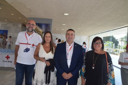 La presidenta y secretaria del Colegio de Enfermería a su llegada.