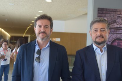 Representantes de CAJAMAR.