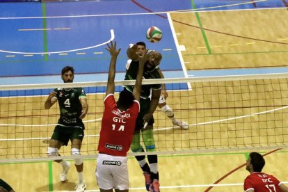 El rival ahorrador no dio opciones.