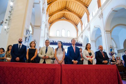Julia Ibáñez, Ángel Escobar, Aránzazu Martín, José María Martín, Carmen Crespo y Francisco Lirola.